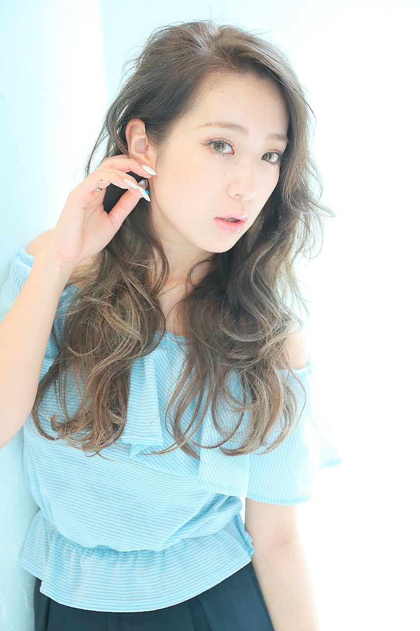 N大人かわいいくグラマラスカールにイルミナ☆アディクシー☆