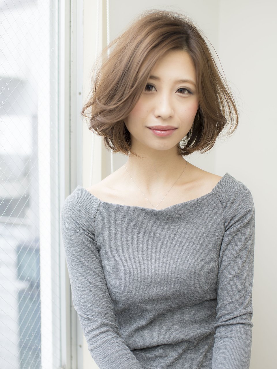 鎖骨美人カールボブ
