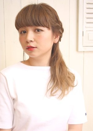 編み込みハーフアップアレンジ
