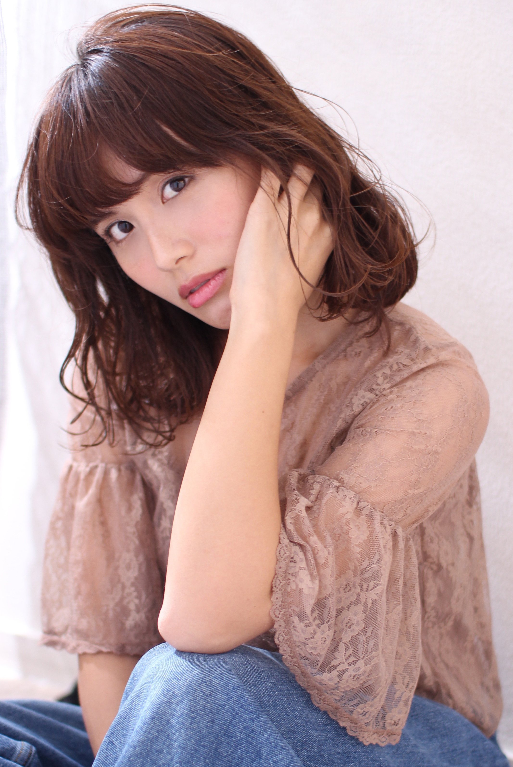 大人ナチュラルロブブラウンスタイル