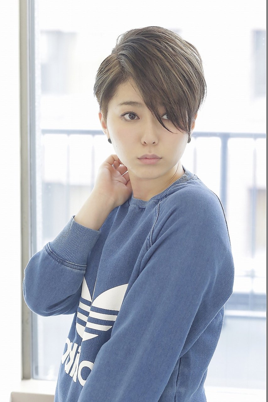 ☆レディースツーブロック　エッジ刈り上げパンクスタイル☆　