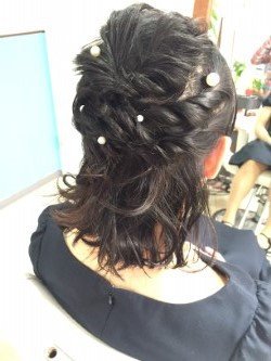 くるりんぱ　ハーフアップヘアアレンジ