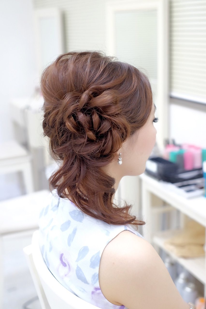 ヘアアレンジがグっと華やぐ サイドアップ でいつもと違う自分をアピールしよう ホットペッパービューティーマガジン ヘアアレンジがグっと華やぐ サイドアップ でいつもと違う自分をアピールしよう ホットペッパービューティーマガジン