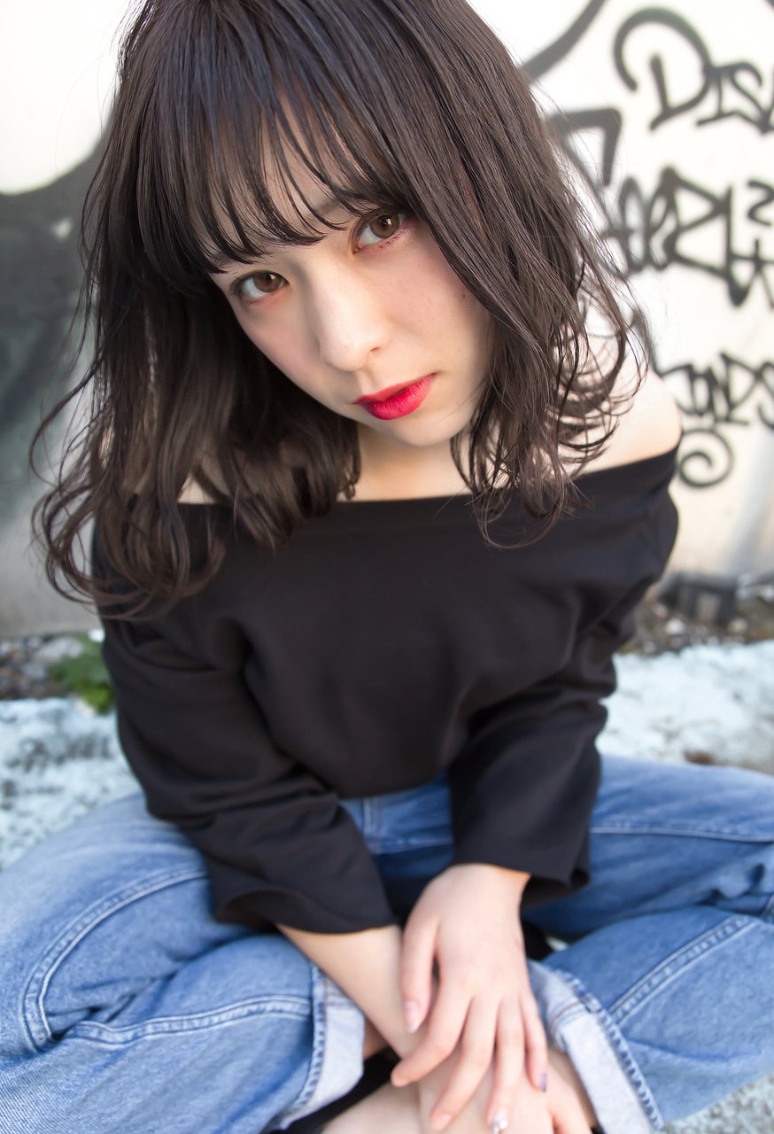 【Violet栄店】切りっぱなしライン×毛先の動きをプラス