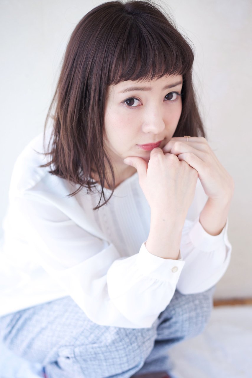 切りっぱなしロブ　ショートバング