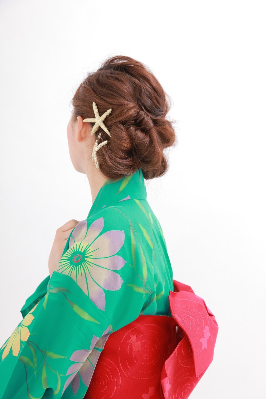 ヘアアレンジ　☆リボンシニヨン☆