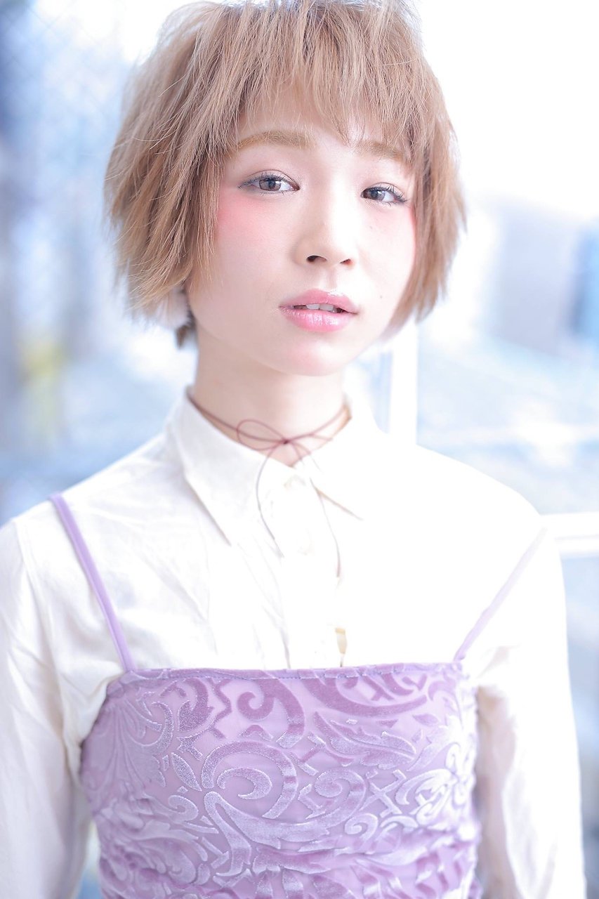 外国人風アッシュベージュ☆耳掛けボブhair,立花