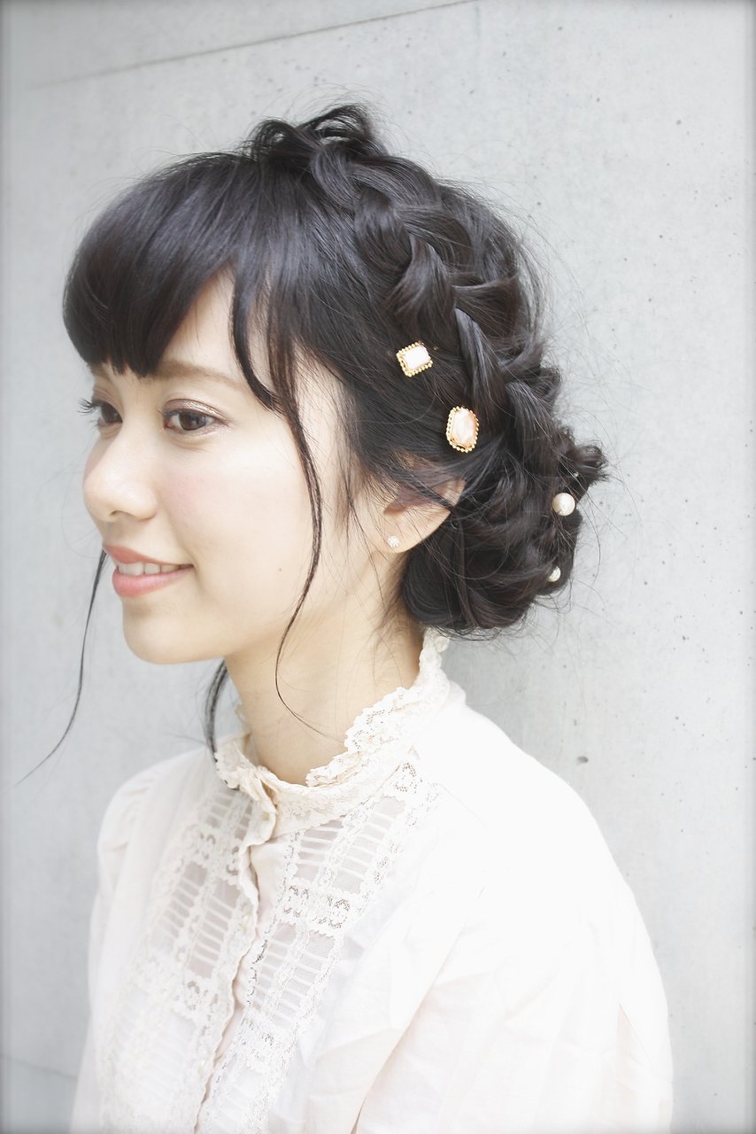 ナチュラルで大人可愛い 黒髪ロングのおすすめヘアアレンジまとめ ホットペッパービューティーマガジン ナチュラルで大人可愛い 黒髪ロングのおすすめヘアアレンジまとめ ホットペッパービューティーマガジン