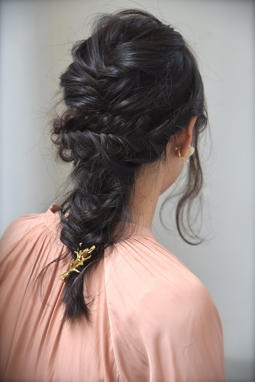 ナチュラルで大人可愛い 黒髪ロングのおすすめヘアアレンジまとめ ホットペッパービューティーマガジン