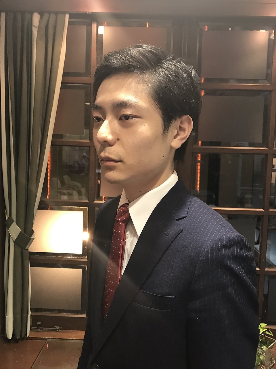 スーツも決まる！ツーブロックショート