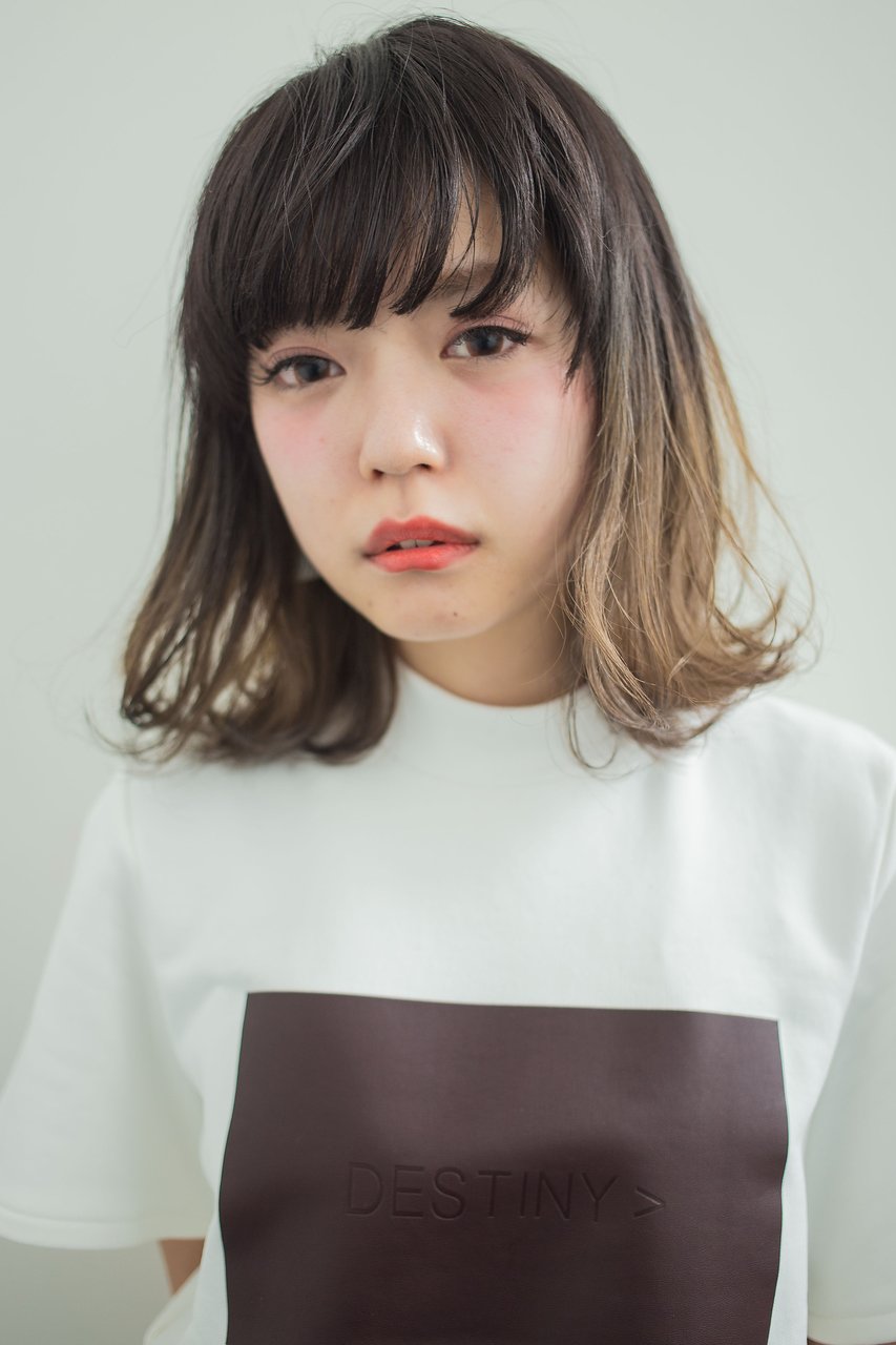 BELLA ★グラデーション×切りっぱなしセミディ★