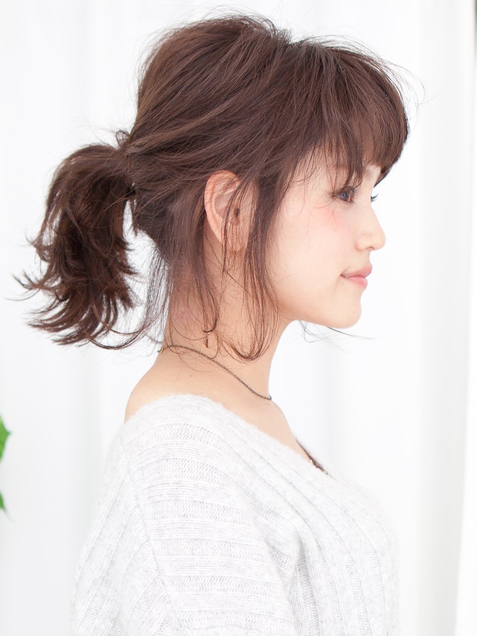 かわいいポニーテールが今の気分 ゆるふわ 作り込まない質感でおしゃれに仕上げよう ホットペッパービューティーマガジン