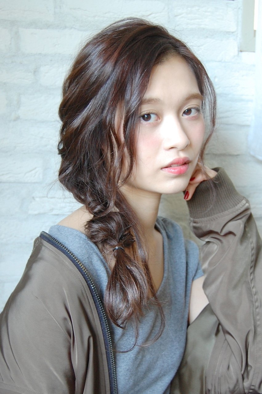 ラフで大人かわいい＊編み込みサイドアレンジ