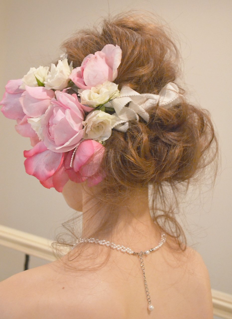 結婚式の髪型は花嫁衣装に合わせて ドレス 着物に似合うかわいい髪型特集 ホットペッパービューティーマガジン 結婚式の髪型は花嫁衣装に合わせて ドレス 着物に似合うかわいい髪型特集 ホットペッパービューティーマガジン