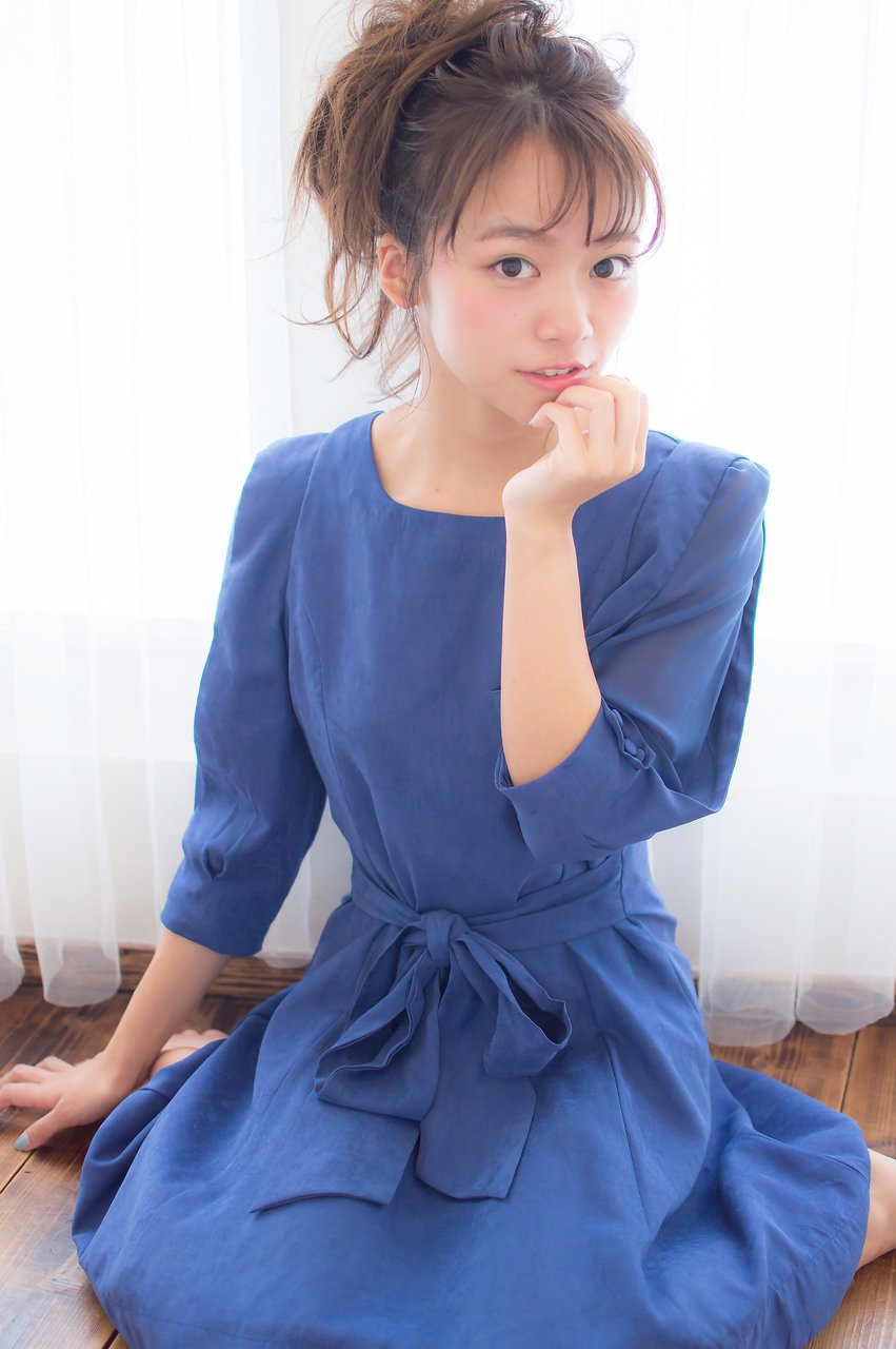 ポニーテールで甘フェロ無造作ヘア