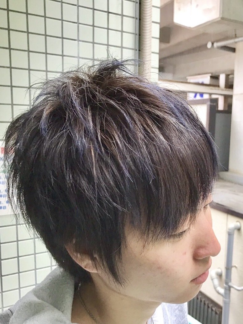 ブルーで個性派メッシュスタイル