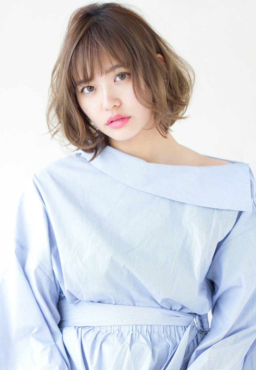 ワイドバングからくびれミディまでパーソナルカラー片耳掛けボブ