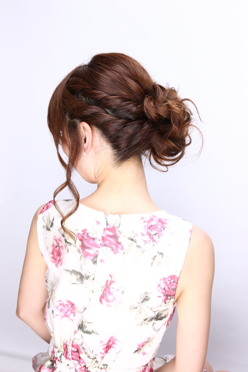 ★hair&makeR★ねじりアップ