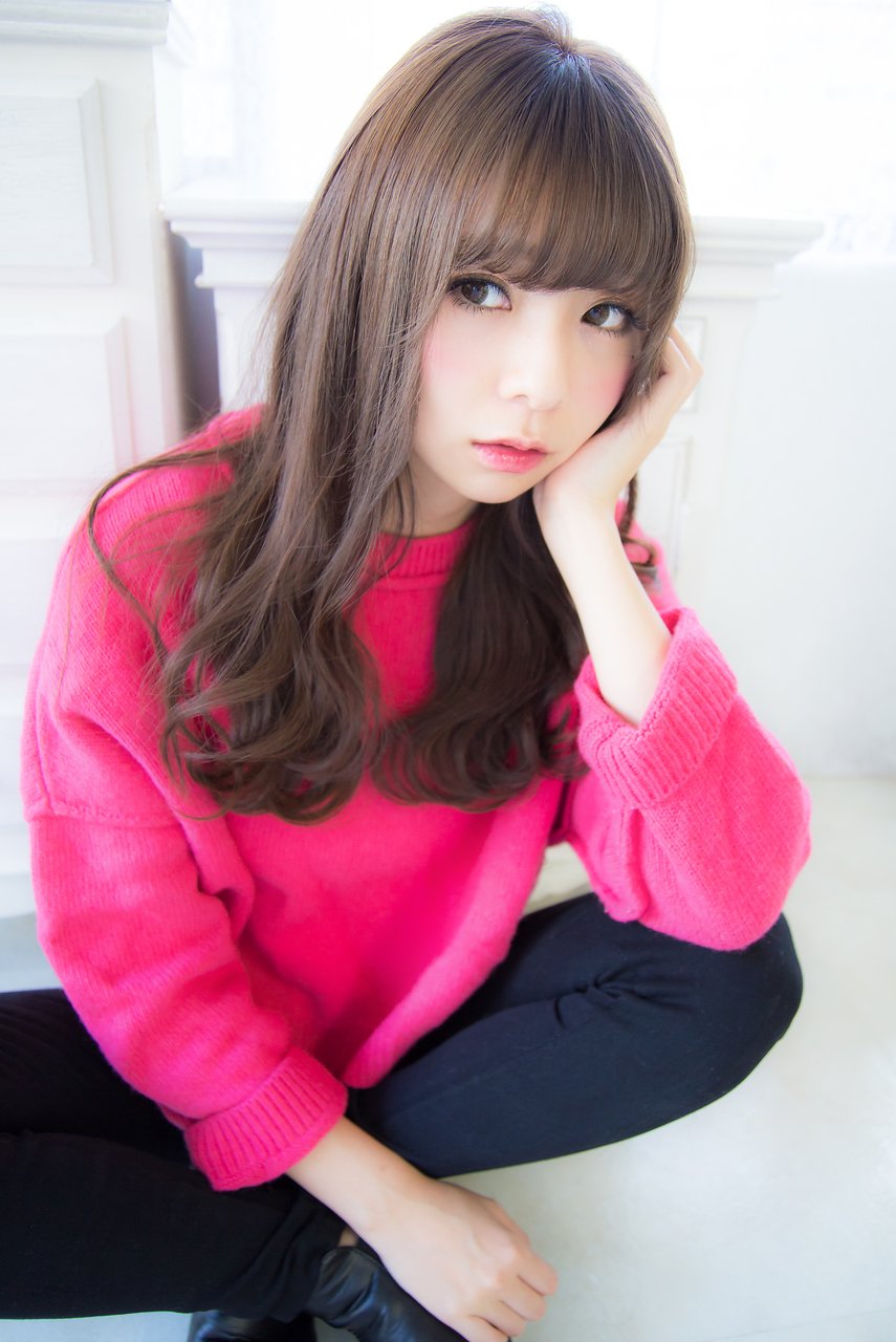 アンジュヘアー　うぶバングの無造作カール