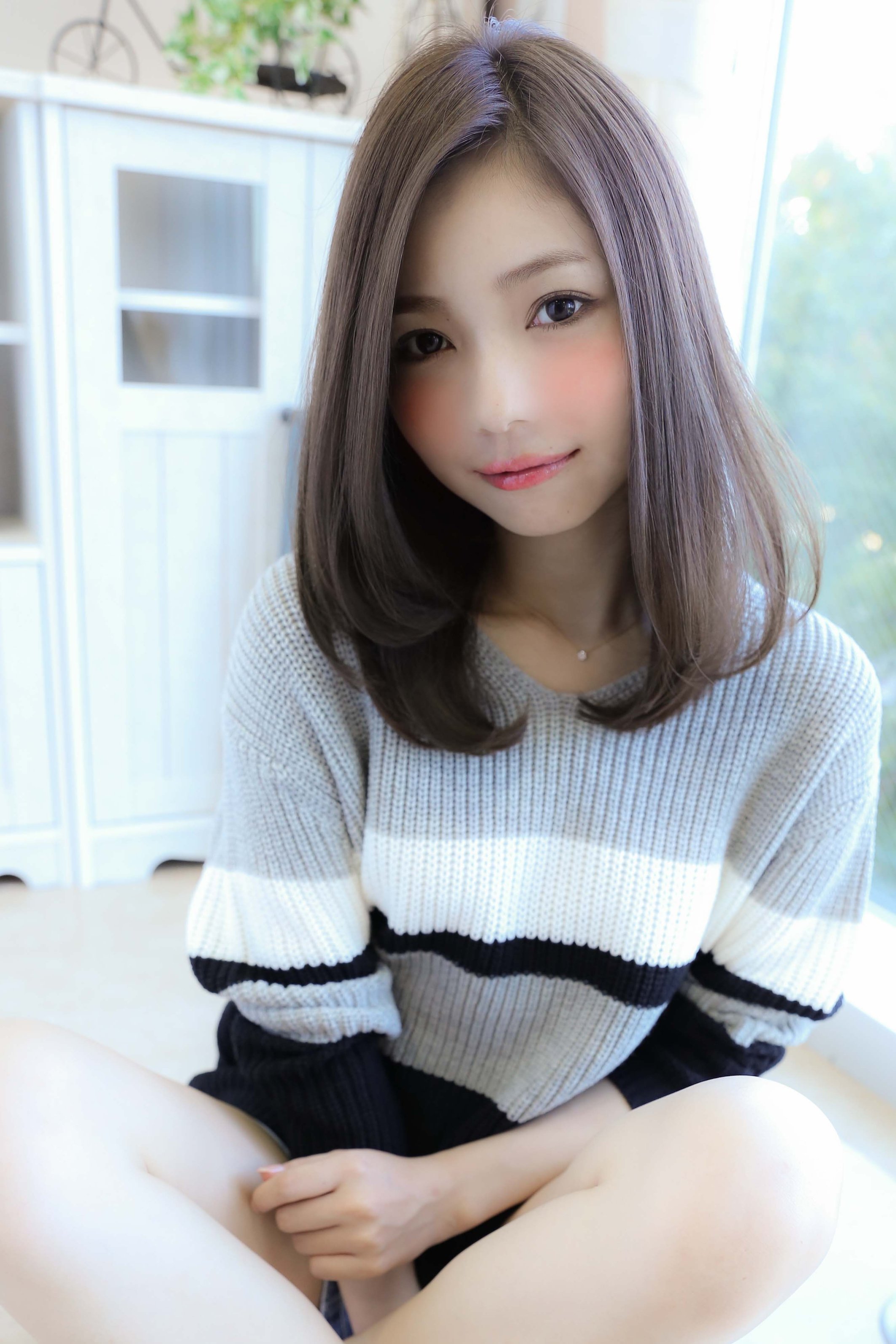 面長さんのヘアスタイル 顔型カバーのポイントは ショートからロングまで 似合う髪型を徹底分析 ホットペッパービューティーマガジン 面長さんのヘアスタイル 顔型カバーのポイントは ショートからロングまで 似合う髪型を徹底分析 ホットペッパービューティーマガジン