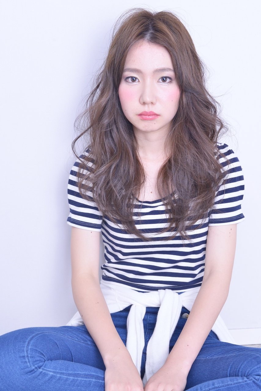 [buzz- Hair make]センターロング