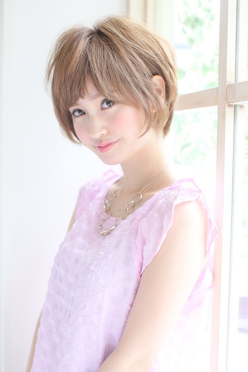 髪のボリューム 出したい 抑えたい ぺたんこ髪 もっさりヘアの原因を知って理想のヘアに ホットペッパービューティーマガジン 髪のボリューム 出したい 抑えたい ぺたんこ髪 もっさりヘアの原因を知って理想のヘアに ホットペッパービューティーマガジン