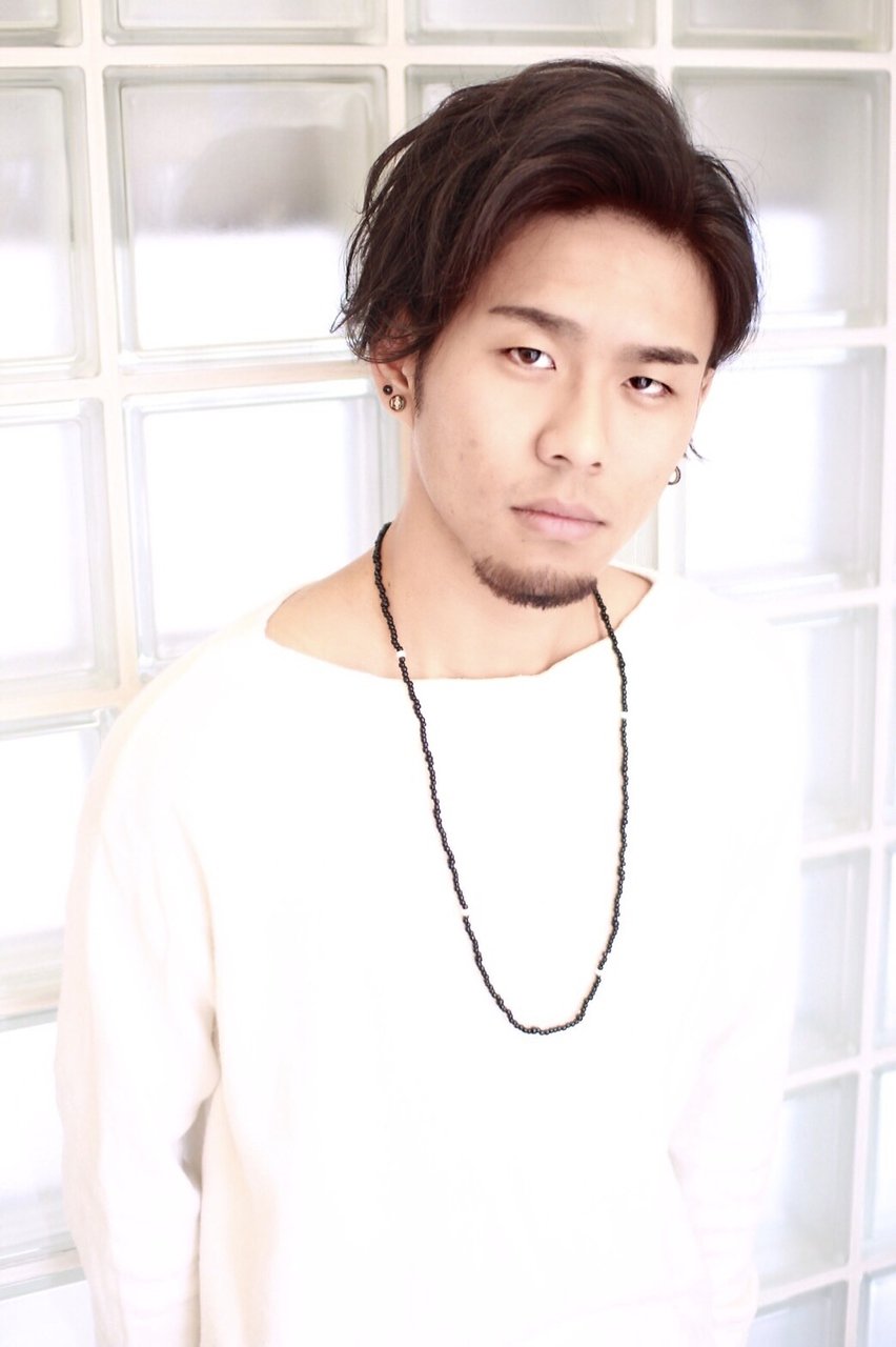 ダークブラウンで楽しむメンズスタイル 落ち着きのある色味でお洒落度さらにアップ ホットペッパービューティーマガジン