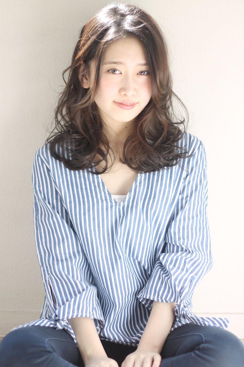 ゆるふわフェミニンパーマで愛されロング モーヴカラー