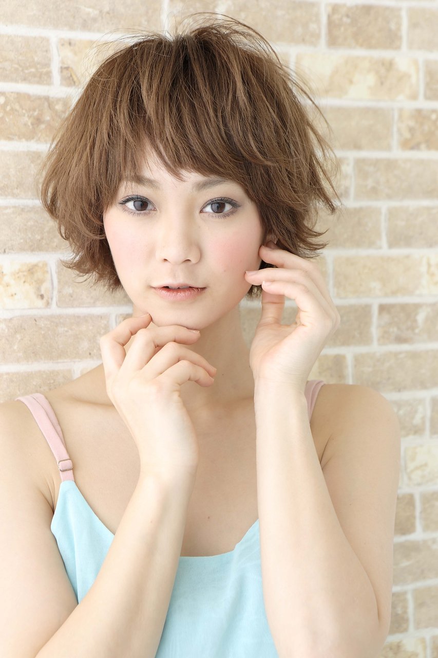 レザーカット で無造作ヘアをゲットしよう メリットやデメリット おすすめのヘアスタイル集も ホットペッパービューティーマガジン レザーカット で無造作ヘアをゲットしよう メリットやデメリット おすすめのヘアスタイル集も ホットペッパービューティーマガジン