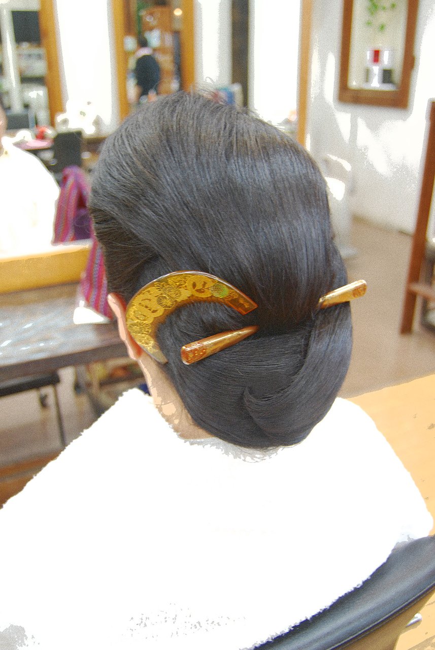 黒留袖 に合わせたい髪型は 特別感たっぷりの気品あふれるヘアアレンジ特集 ホットペッパービューティーマガジン