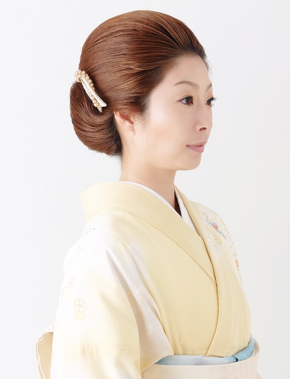 黒留袖 に合わせたい髪型は 特別感たっぷりの気品あふれるヘアアレンジ特集 ホットペッパービューティーマガジン