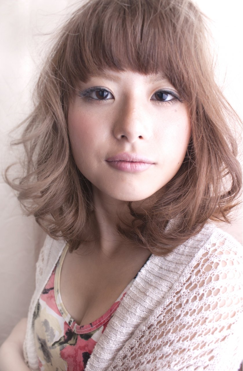 グロスカラー って知ってる 手触りのいい艶カラーで女子力をupさせちゃおう ホットペッパービューティーマガジン