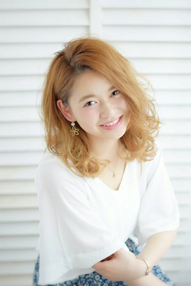 【空気たっぷりなゆるさ♪】ゴールドミディグラデ☆