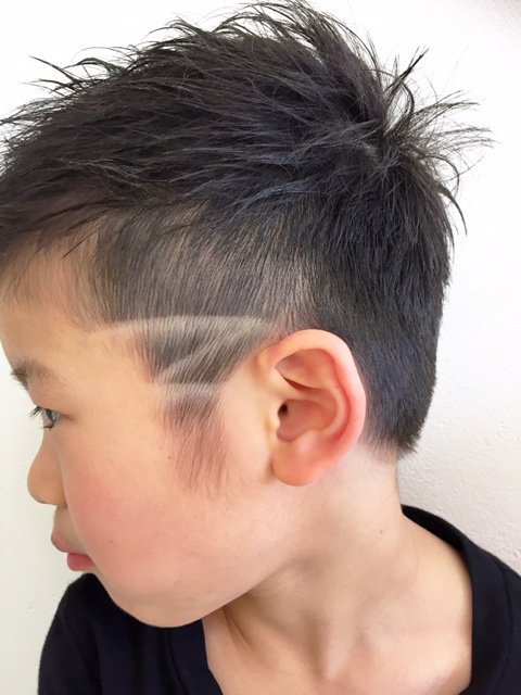 Coolな子供ヘアは ソフトモヒカン で決まり ナチュラルから個性派まで大特集 ホットペッパービューティーマガジン Coolな子供ヘアは ソフトモヒカン で決まり ナチュラルから個性派まで大特集 ホットペッパービューティーマガジン