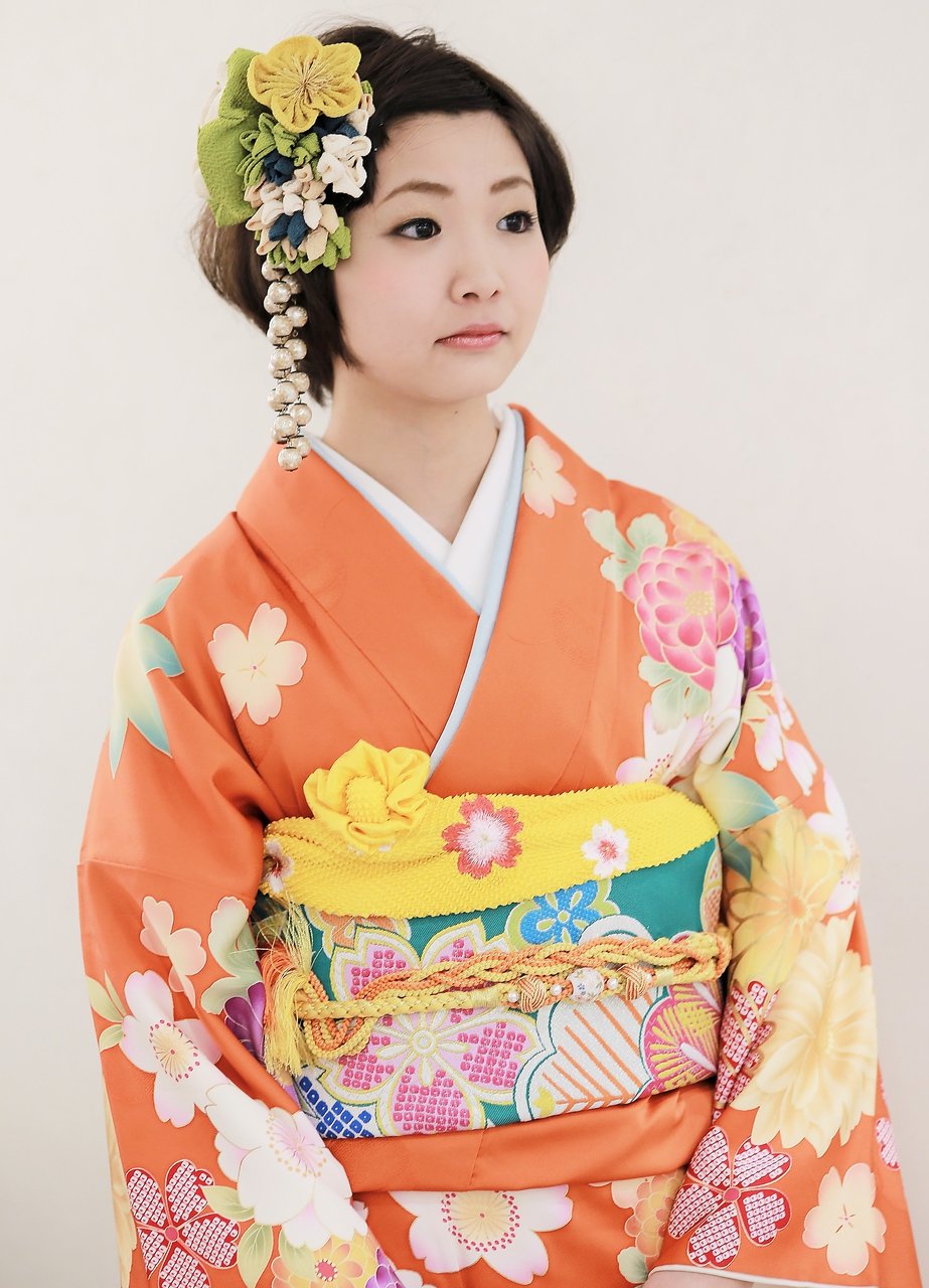 成人式はボブヘアのアレンジで華やかに 振袖をすてきに着こなす髪型特集 ホットペッパービューティーマガジン 成人式はボブヘアのアレンジで華やかに 振袖をすてきに着こなす髪型特集 ホットペッパービューティーマガジン