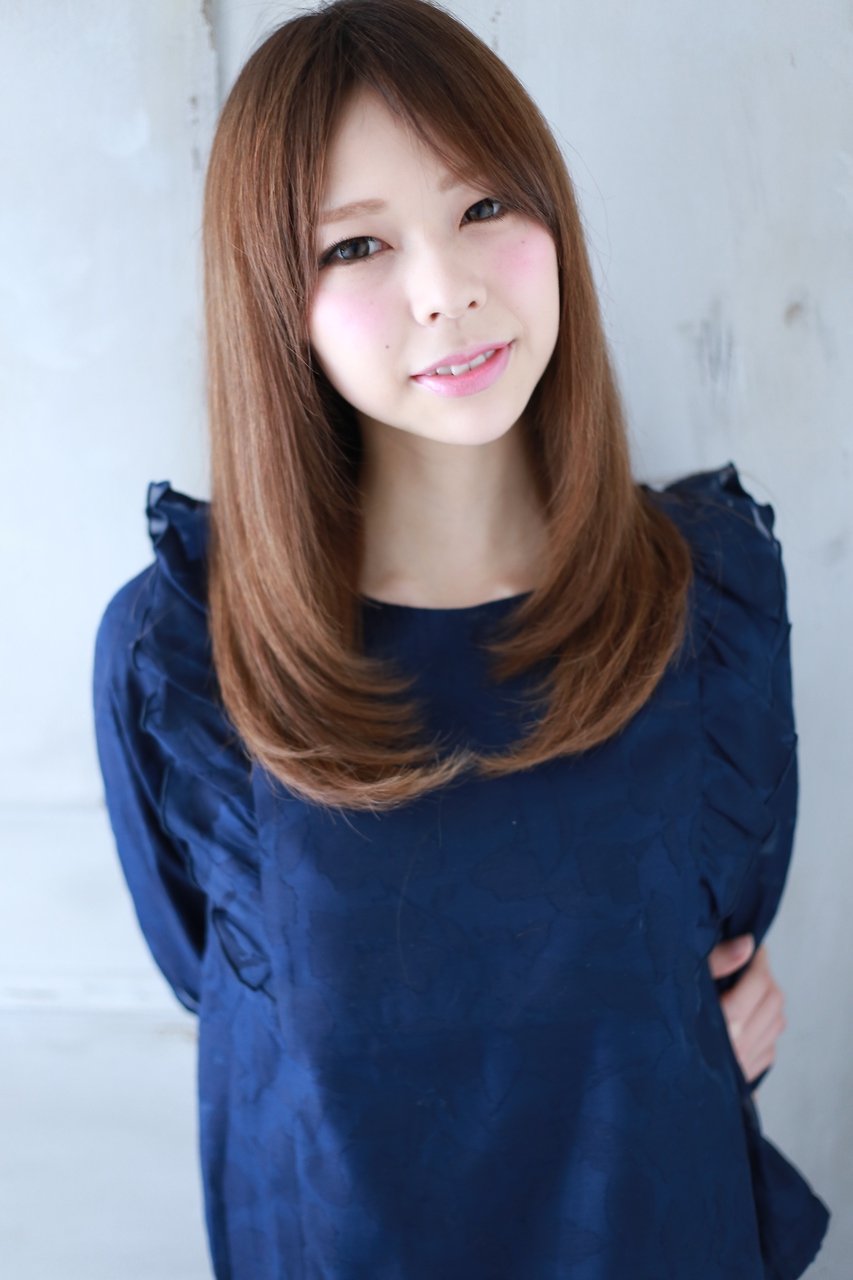 広がる癖もナチュラルにまとまるストレートヘア☆manabe☆