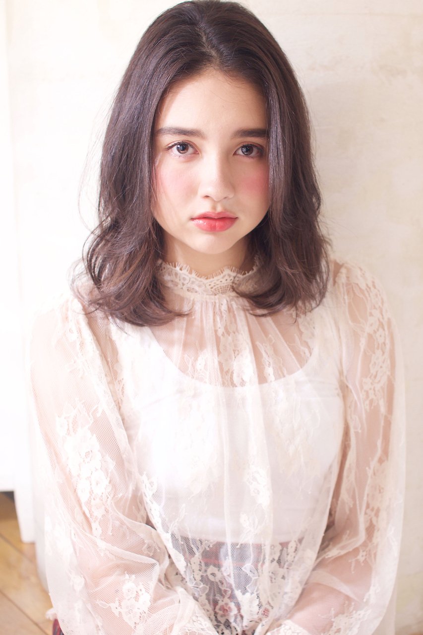 ゆるふわフェミニンパーマ アッシュベージュ