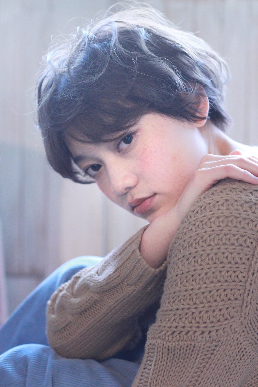 plumystyle斜めバング×ハニーヘアー×マ ーメイドアッシュ