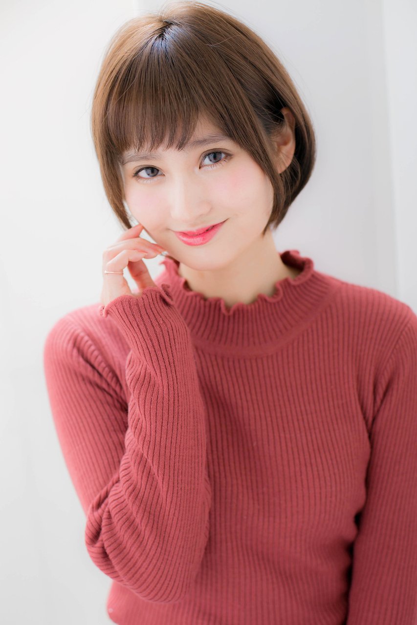 ＊LOREN＊30代40代にオススメのキレイめ小顔耳かけショート