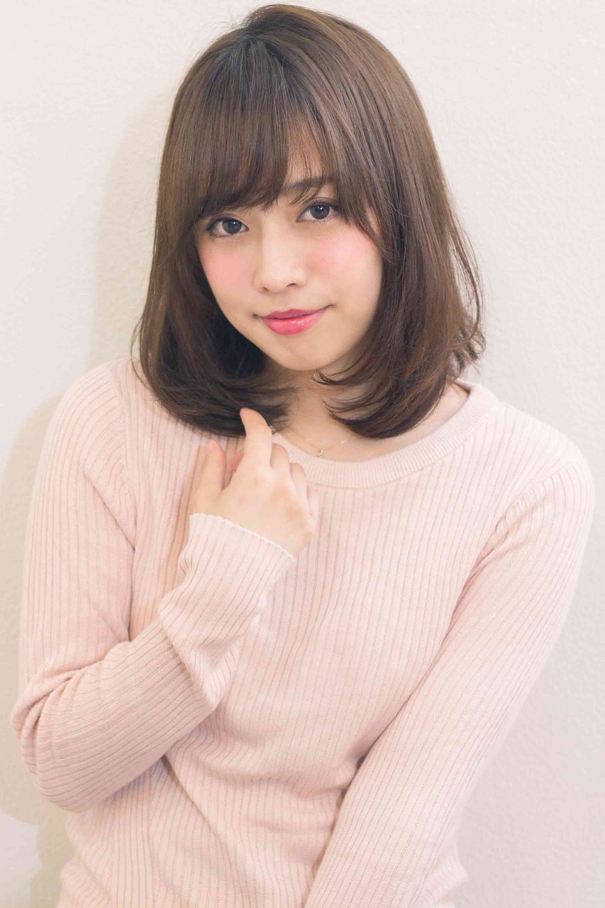 ナチュラルボブ 小顔斜めバング 透明感マーメイドアッシュ