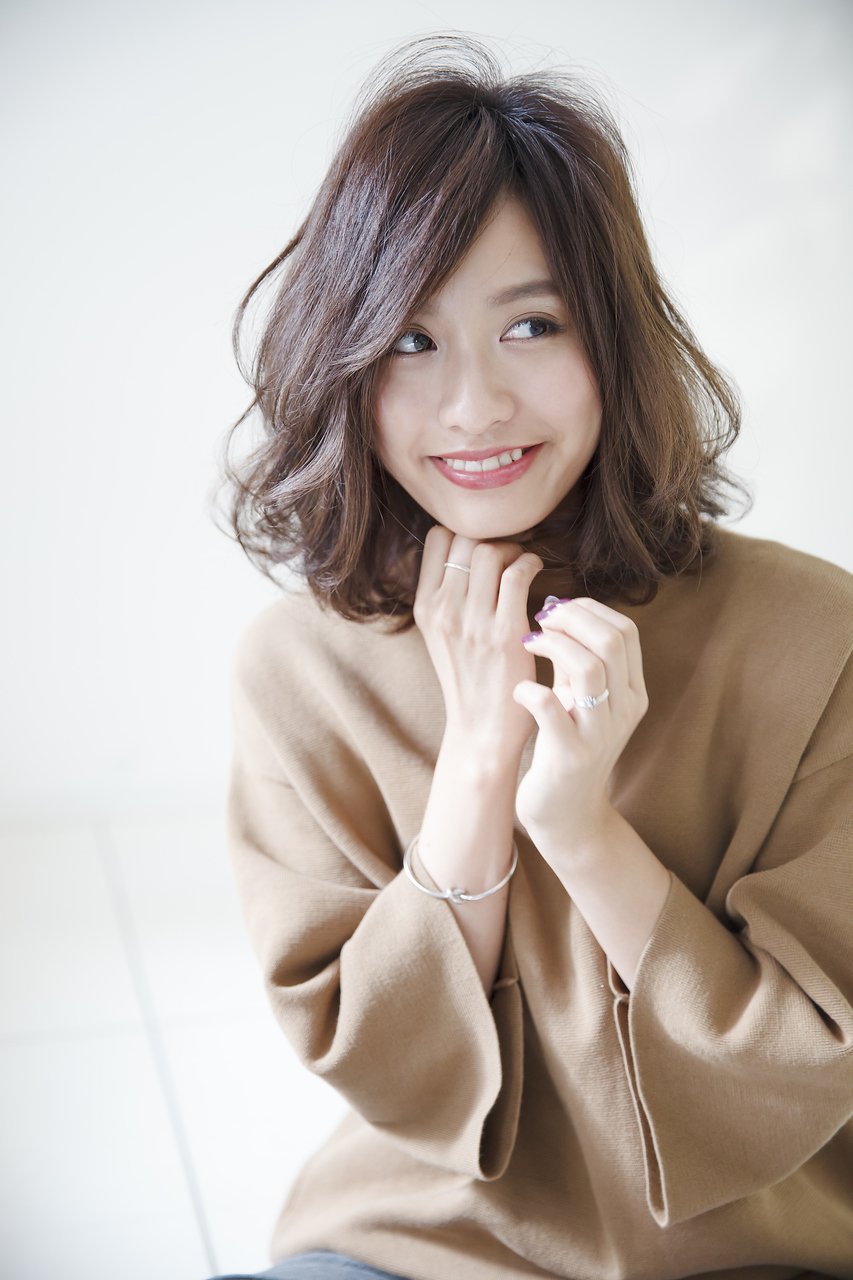大人無造作ゆるふわボブ×透明感グレージュ