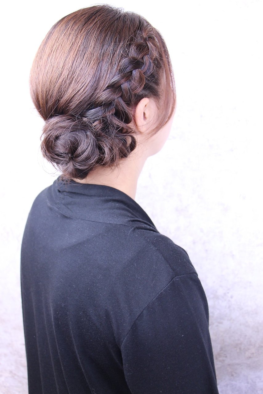 レトロシックな秋のヘアアレンジ特集 トレンドを取り入れて最旬のおしゃれを楽しもう ホットペッパービューティーマガジン