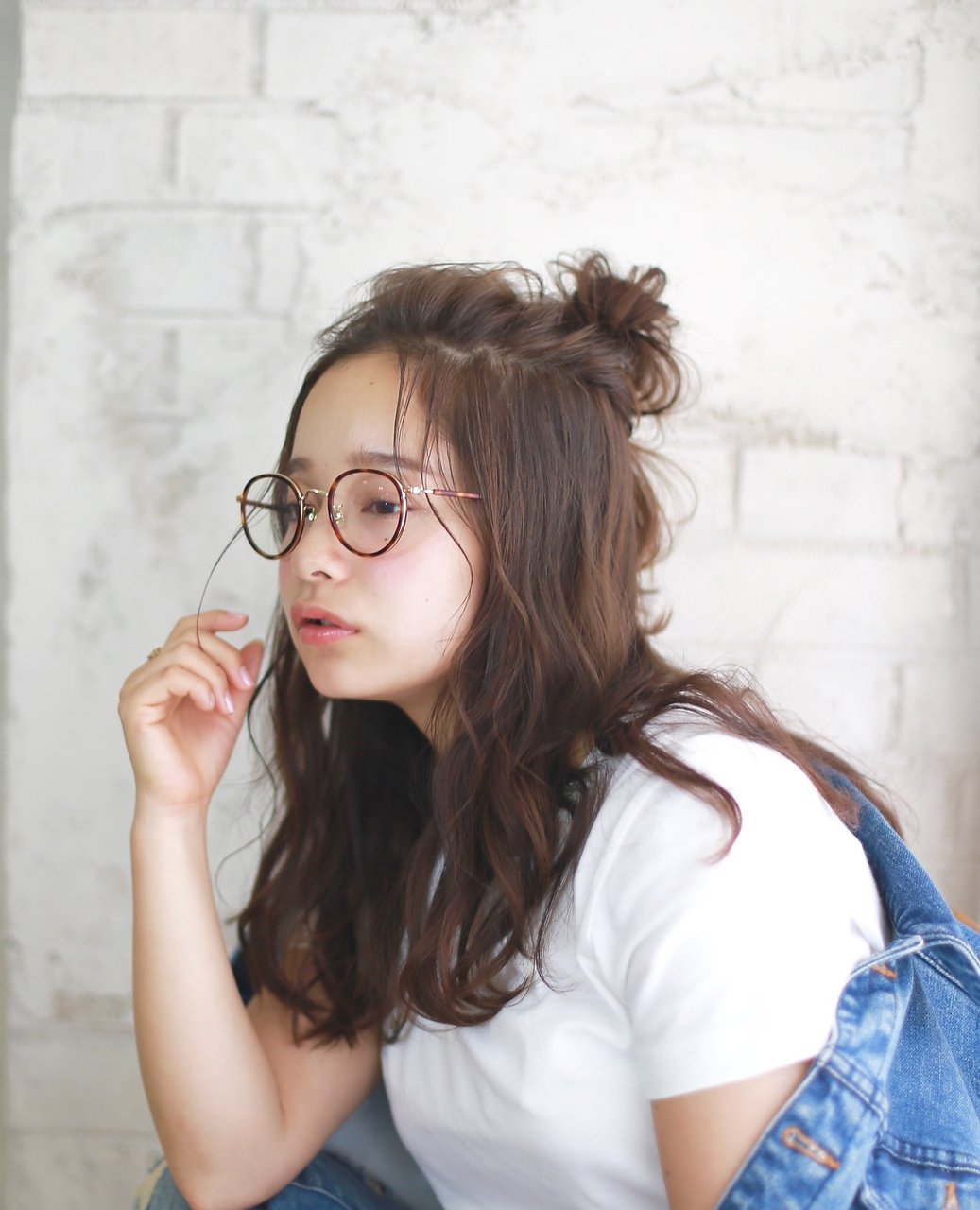 魅力的なメガネ女子になれちゃう メガネ ゆるカールの愛されスタイル ホットペッパービューティーマガジン 魅力的なメガネ女子になれちゃう メガネ ゆるカールの愛されスタイル ホットペッパービューティーマガジン