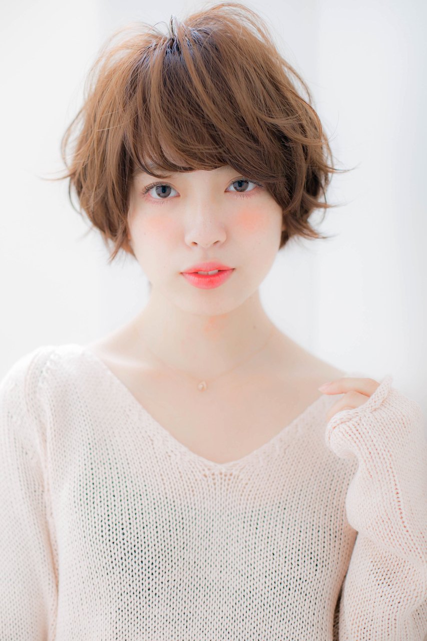 ＊LOREN＊似合わせカットでカジュアルフェミニン小顔ショート