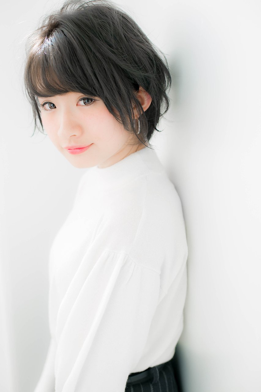 ＊LOREN＊空気感をプラスしてもっと可愛く♪小顔大人ショート