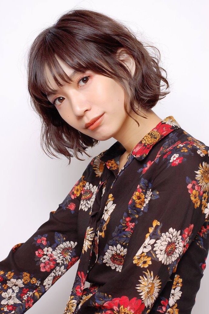 秋オススメ外国人風くしゅくしゅパーマボブスタイル 