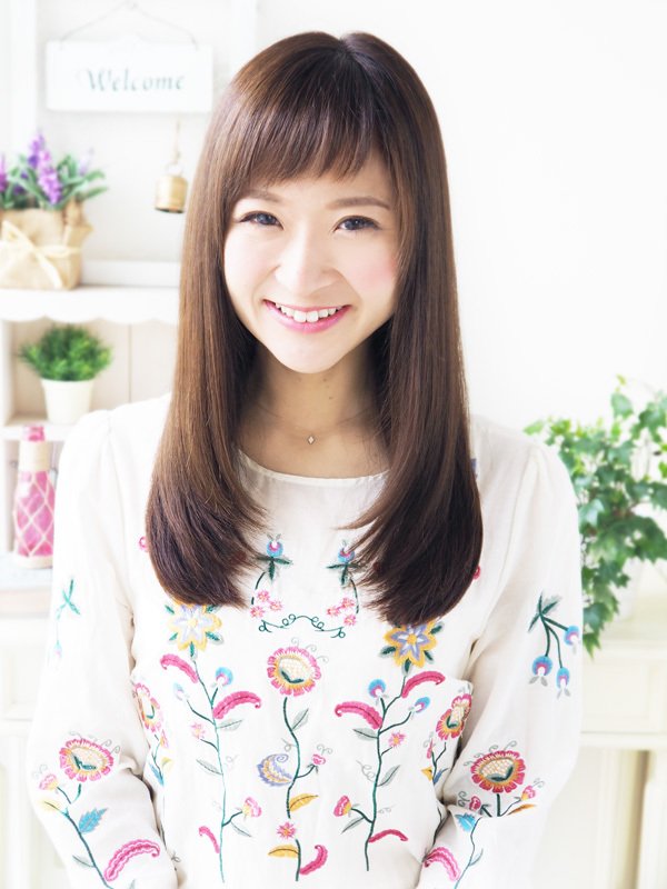 色白さんのための可愛い髪色 透明感を引き出す美人カラーの選び方 ホットペッパービューティーマガジン 色白さんのための可愛い髪色 透明感を引き出す美人カラーの選び方 ホットペッパービューティーマガジン