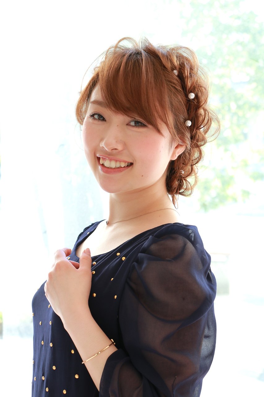 ふわふわ編み込みアップスタイル　M.SLASH藤沢