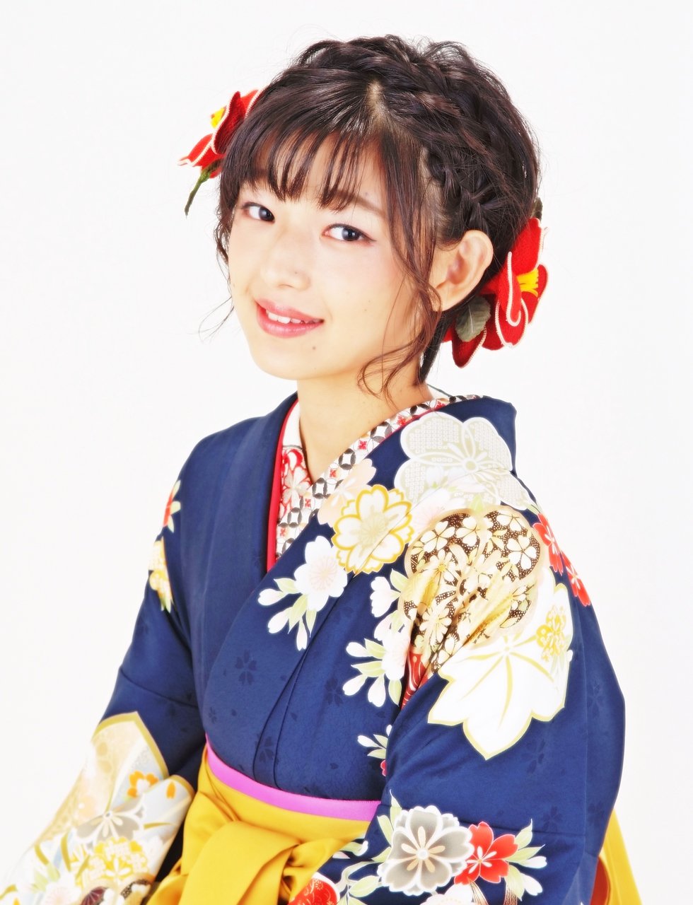 卒業式のへアアレンジは写真映え重視 華やかでおしゃれな袴 着物ヘア特集 ホットペッパービューティーマガジン 卒業式のへアアレンジは写真映え重視 華やかでおしゃれな袴 着物ヘア特集 ホットペッパービューティーマガジン