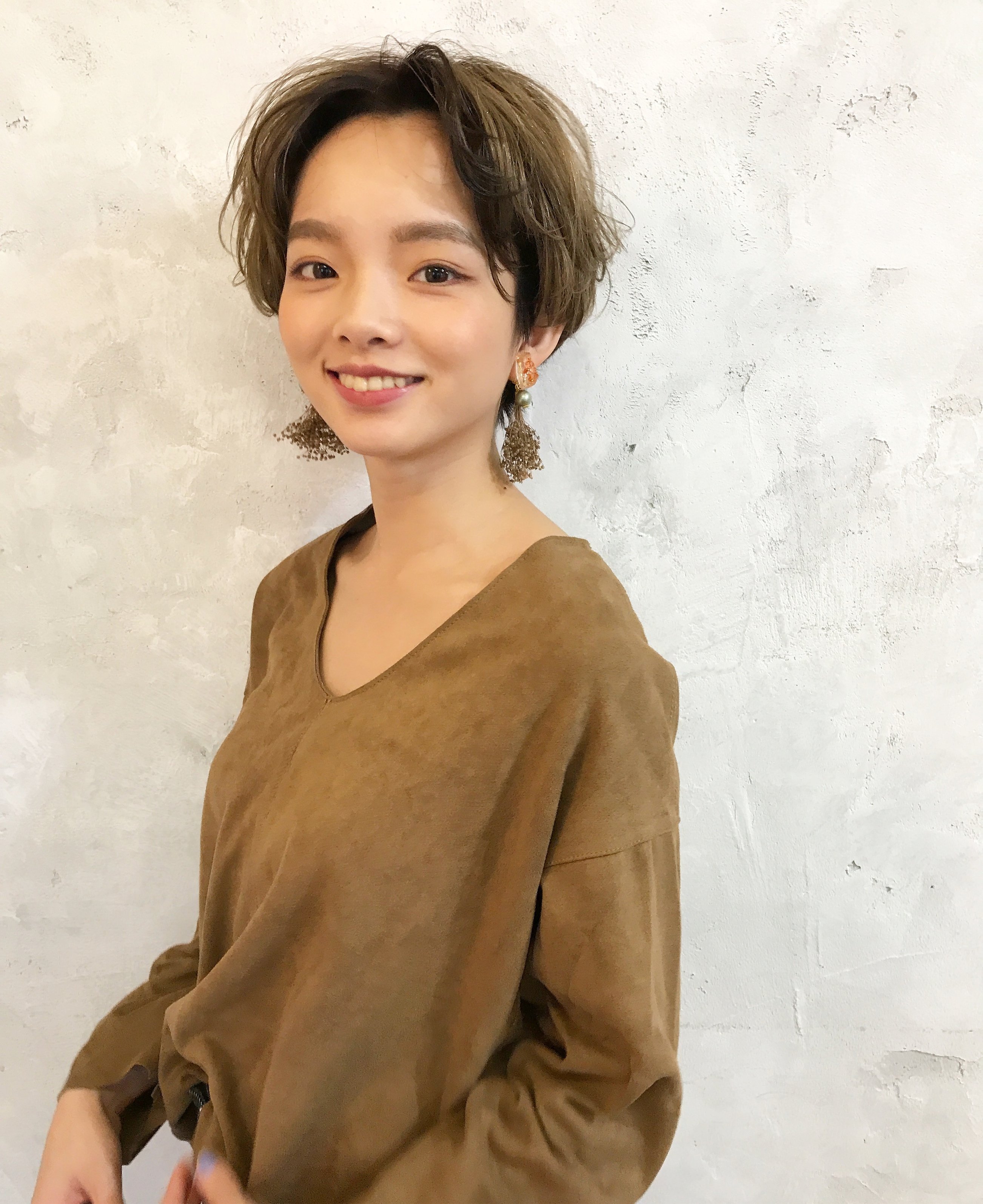 かっこかわいい大人センター分けショート